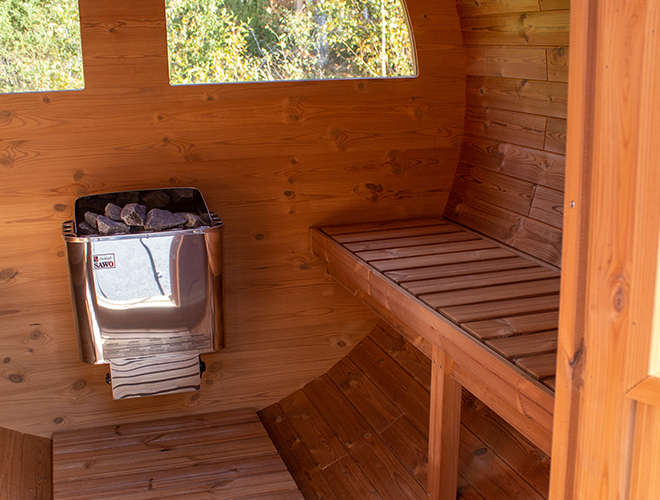 Sauna beczka wnętrze z piecem elektrycznym