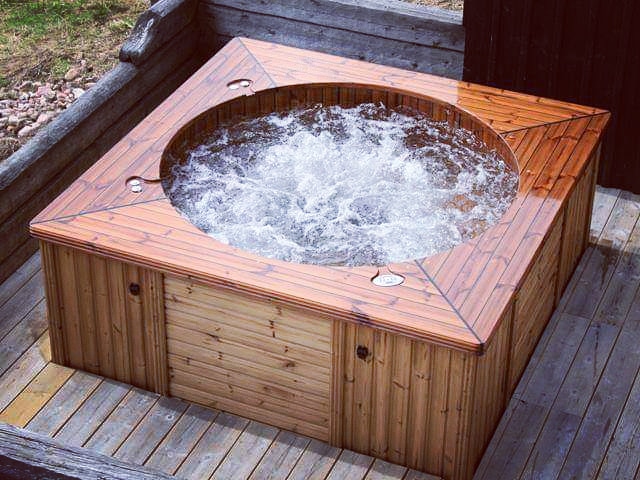 Jacuzzi ogrodowe całoroczne drewniane